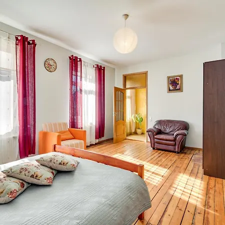 Toma Street Apartments Liepaja Exterior photo
